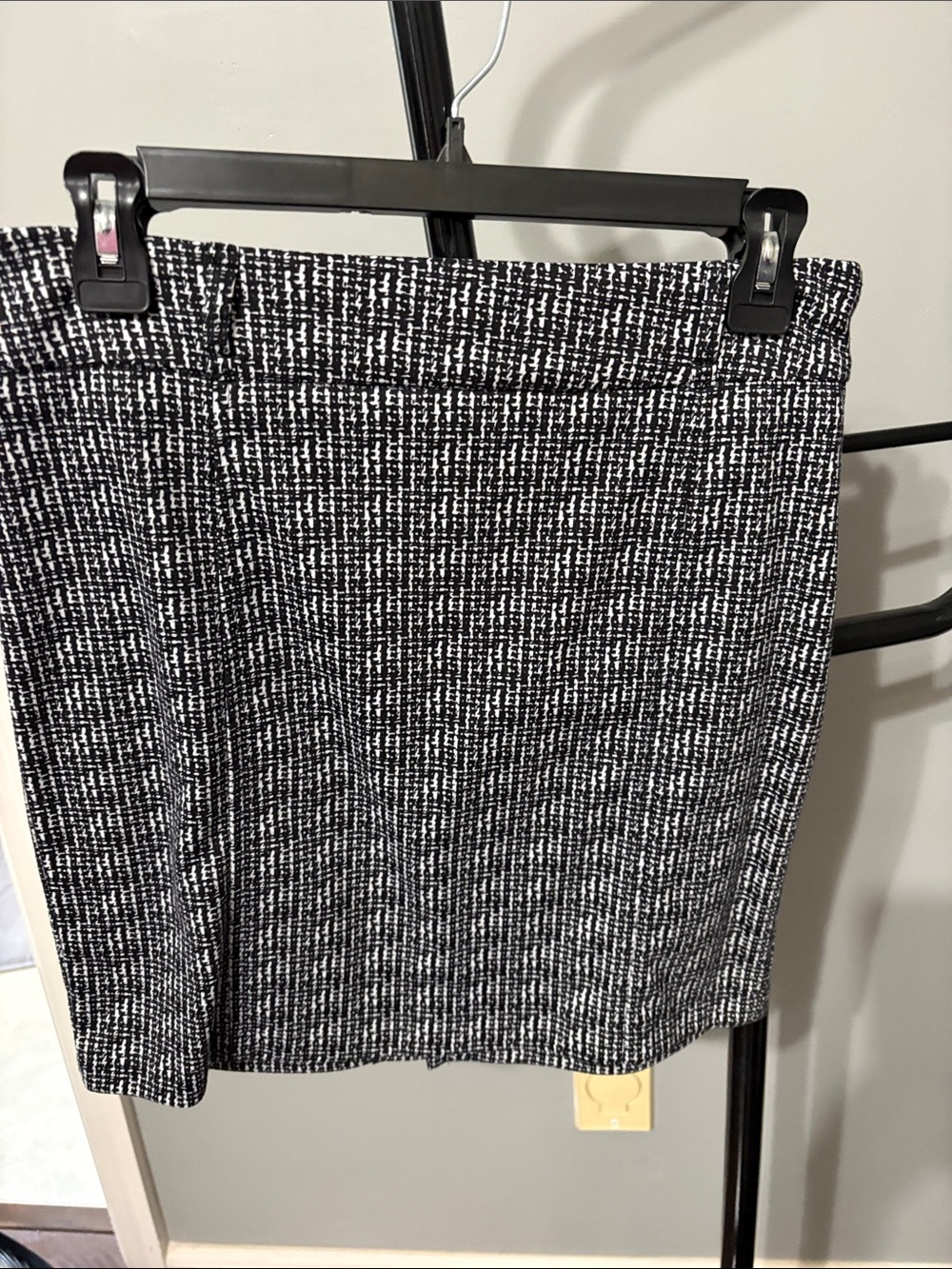 Forever 21 Black and White Tweed Pencil Skirt